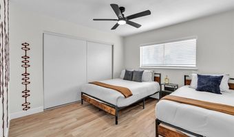425 Golden Valley Dr, Henderson, NV 89002