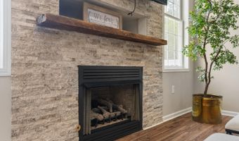 1505 Chestnut Grv, Appomattox, VA 24522