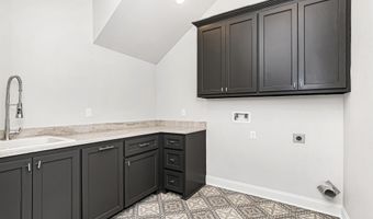 9352 Inniswylde Dr, Baton Rouge, LA 70809