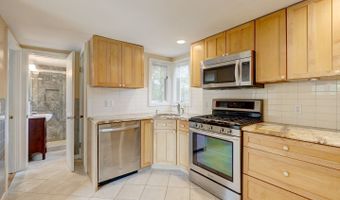 120 Highland Ave, Branford, CT 06405