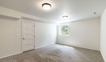 81 Parkland Dr, Blanchard, ID 83804
