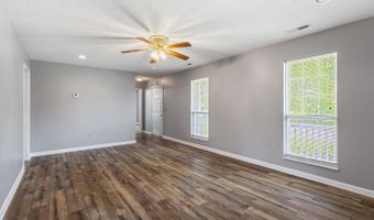 2412 Colonial Dr, Athens, TN 37303