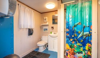 97799 Hanscam Ln, Brookings, OR 97415