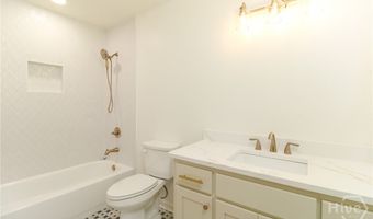 100 Williamsburg Ln, Athens, GA 30605
