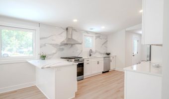 1823 E Park Pl, Arlington Heights, IL 60004