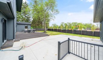 2777 Donna Dr, Columbus, OH 43220
