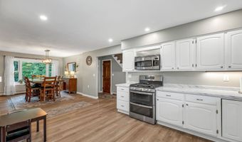 13 Kelso Dr, Bow, NH 03304