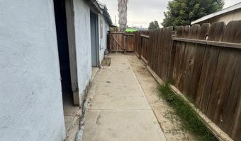 14106 Vista Dr, Armona, CA 93202