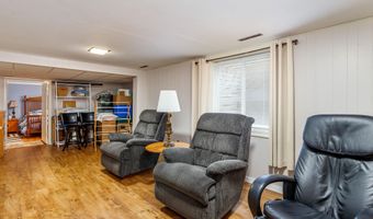 632 20th St, Ames, IA 50010