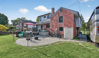 203 MAYER St, Reading, PA 19606
