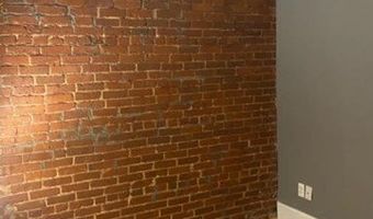 121 Salem 2C, Boston, MA 02113