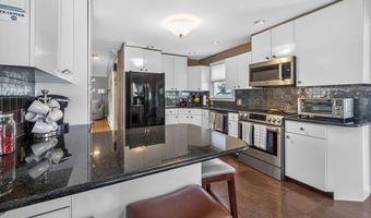 22 Mcrayne Hill Rd, Billerica, MA 01821