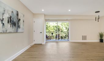 7980 AUDUBON Ave 203, Alexandria, VA 22306