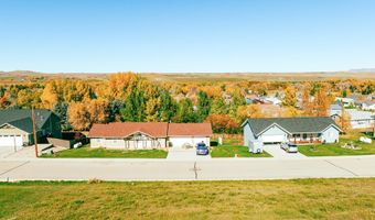 16 Black Mountain Dr, Dayton, WY 82836