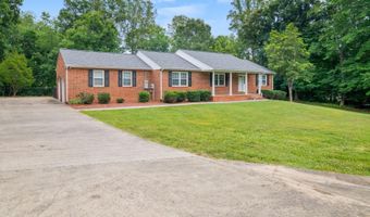 53 Woodlake Cir, Altavista, VA 24517