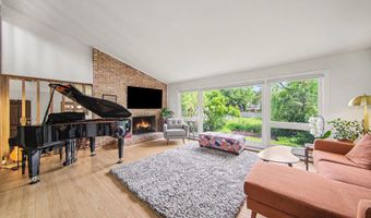 1815 Arbordale St, Ann Arbor, MI 48103