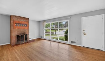 3303 17TH St N, Arlington, VA 22201