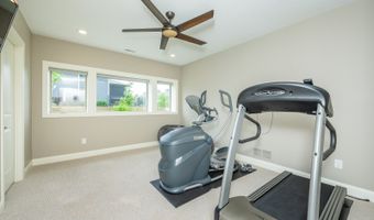 2315 14th St SW, Altoona, IA 50009