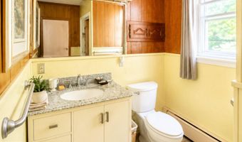 405 E GROVE St, Delmar, DE 19940