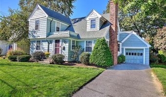 12 Harbour Ter, Cranston, RI 02905