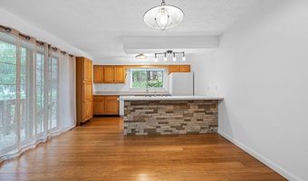 54 Voyagers Ln 54, Ashland, MA 01721