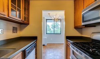 4401 CHERRY HILL Rd 66, Arlington, VA 22207