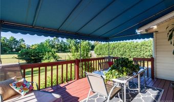 55 Hunt Club Cir, Amherst, NY 14051
