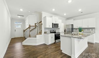 607 Santa Clara Dr, Asheville, NC 28806