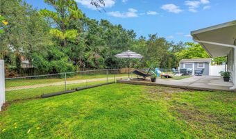 303 LAKEWAY Ln, Apollo Beach, FL 33572