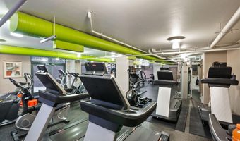 1021 N GARFIELD St 517, Arlington, VA 22201