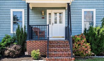 262 EVERGREEN Dr, Bayville, NJ 08721