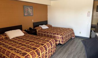 100 5Th St, Adair, IA 50002