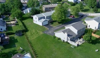 342 Country Ln, Algonquin, IL 60102
