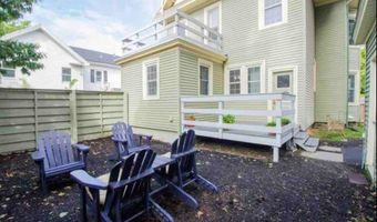 52 Grove St, Bangor, ME 04401