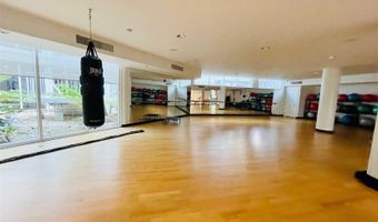 20281 E Country Club Dr 2405, Aventura, FL 33180
