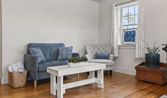 11 Old County Rd, Appleton, ME 04862