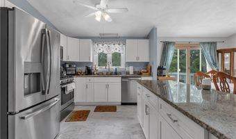 15 Driftwood Dr, Coventry, RI 02816