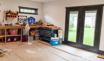 1911 6th Ave NW, Austin, MN 55912