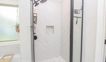102 Eastwood Dr, Brandon, MS 39042