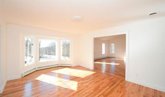 7 Kile Ct, Airmont, NY 10952