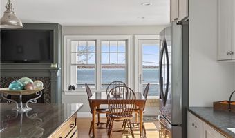 110 Sea View Ave, North Kingstown, RI 02852