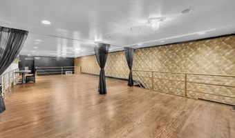 518 CHARLES N, Baltimore, MD 21201