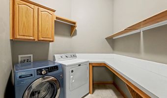 606 E Woodstone Ct, Andover, KS 67002