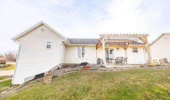 2643 Dennis Dr, Alton, IL 62002