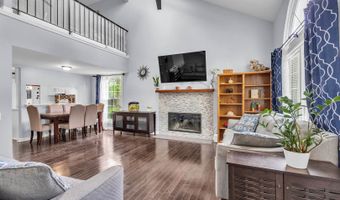 1911 Ozark Pkwy, Algonquin, IL 60102