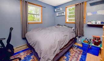 448 Bunker Hill Rd, Auburn, NH 03032