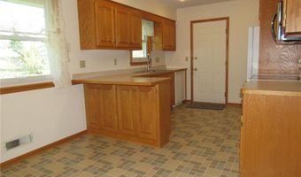 141 Strese Ln, Apple Valley, MN 55124