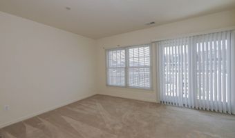 4 Chelsea Ct, Atlantic City, NJ 08401