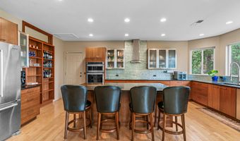 461 Waterline Rd, Ashland, OR 97520