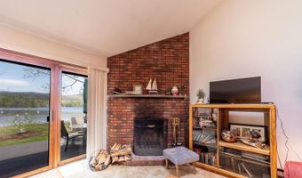 15 Manor Estates Dr 1, Bristol, NH 03222